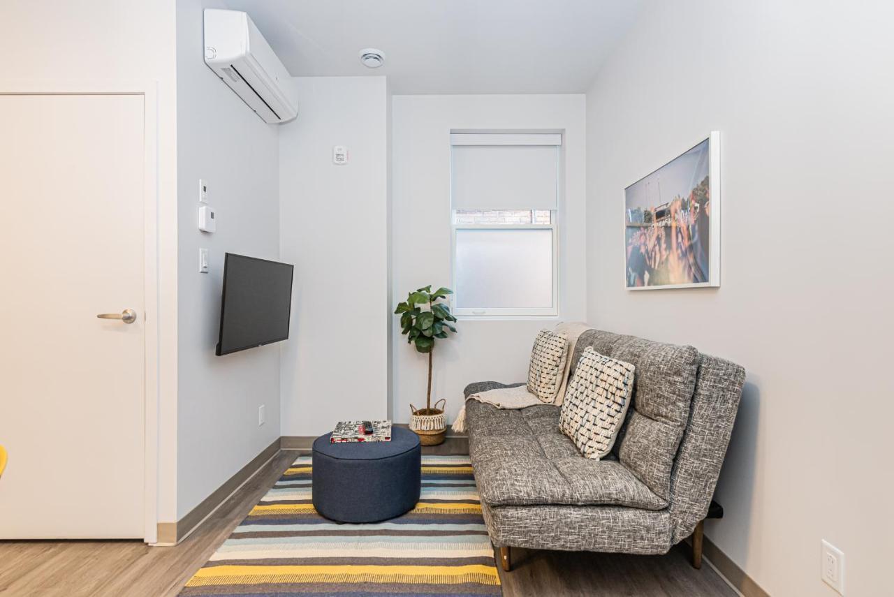 Apartment New Urban And Well Located 1 Bedroom By Den *