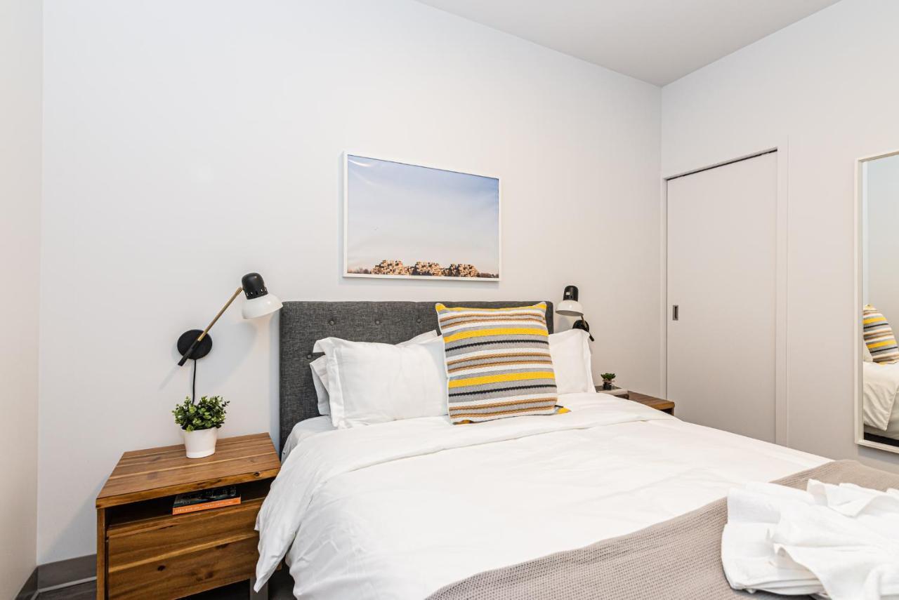 Apartment New Urban And Well Located 1 Bedroom By Den Montreal